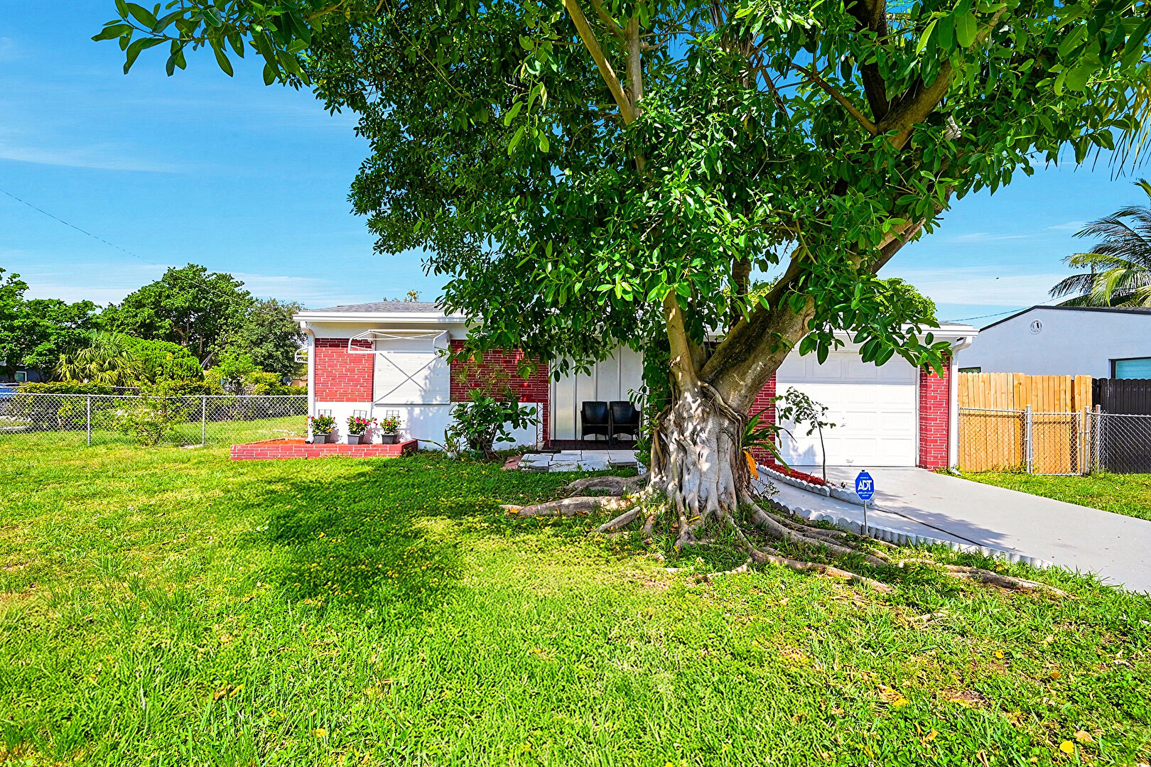 Front at 1716 North 25th Avenue, Hollywood, FL 33020, listed by Laura Sanders