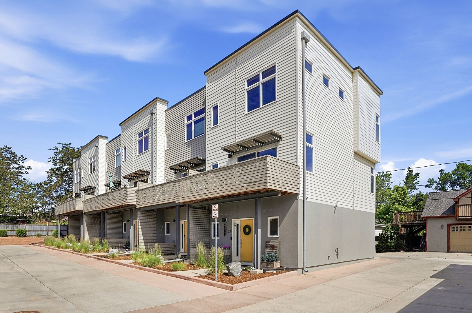 Front at 331 East Simpson Street, Lafayette, CO 80026, listed by Christy Hepp