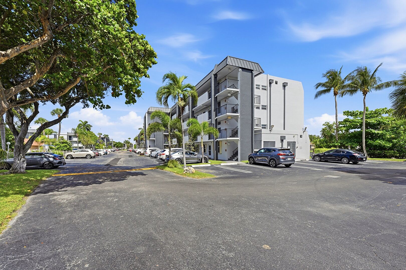 Property Exterior at 777 South Federal Highway, Unit 0406, Pompano Beach, FL 33062, listed by Darren Impemba