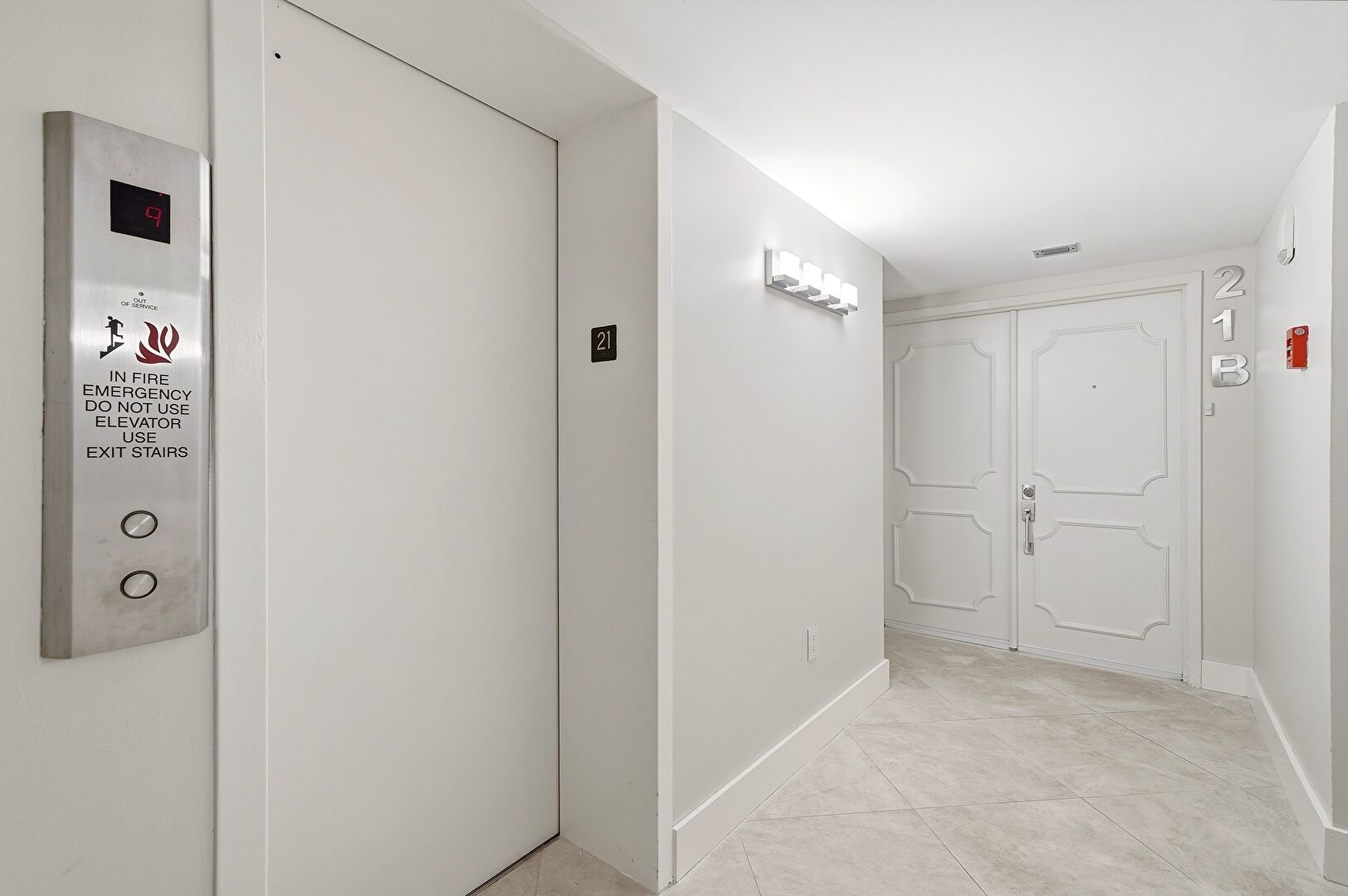 Entry at 936 Intracoastal Drive, 21B, Fort Lauderdale, FL 33304, listed by Paul Stanovich