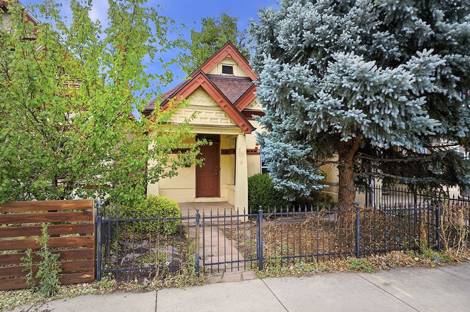Front at 3131 California Street, Denver, CO 80205, listed by Taylor Haas