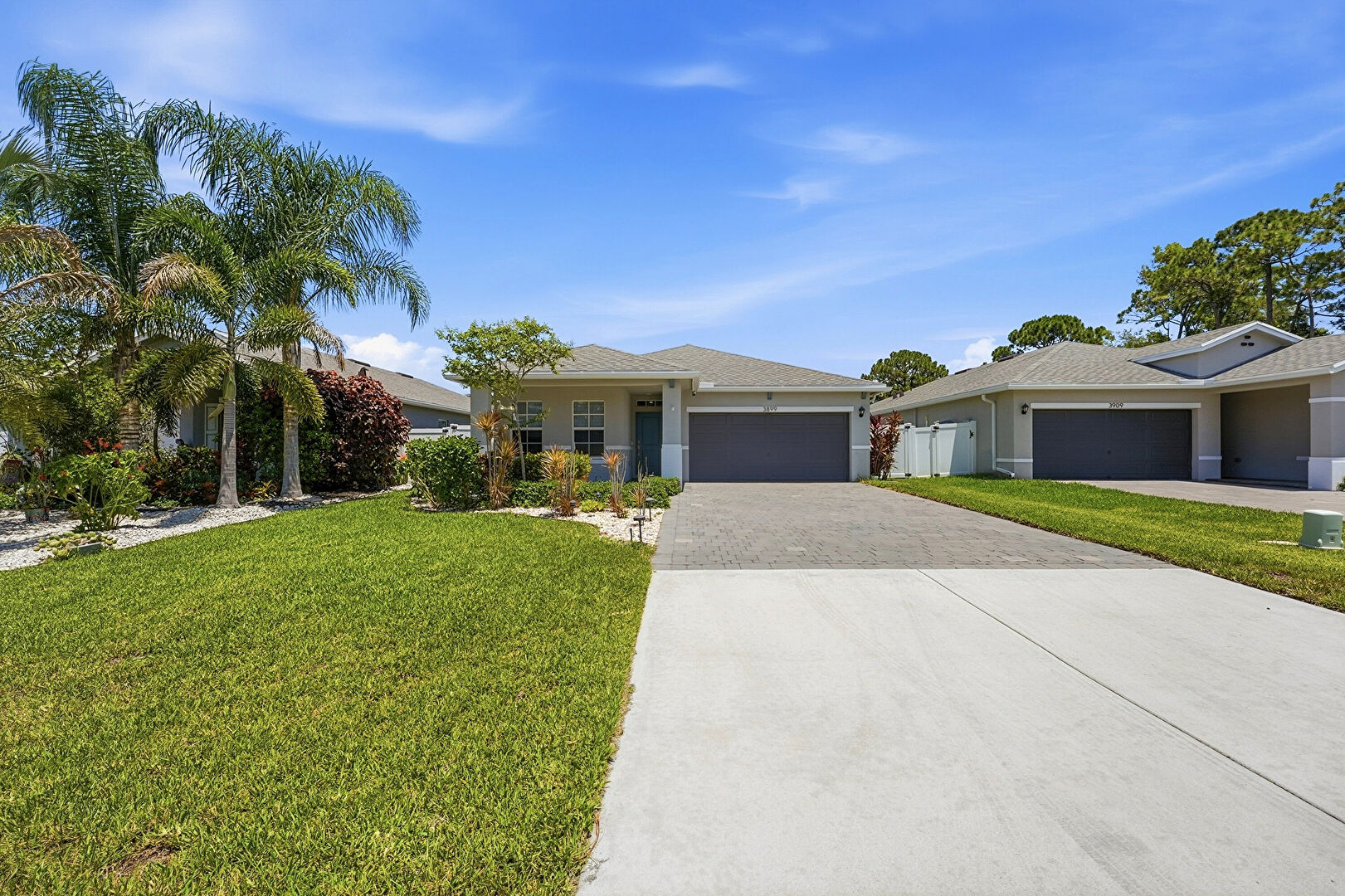 Front at 3899 Southeast Lee Street, Stuart, FL 34997, listed by Lori Hobin