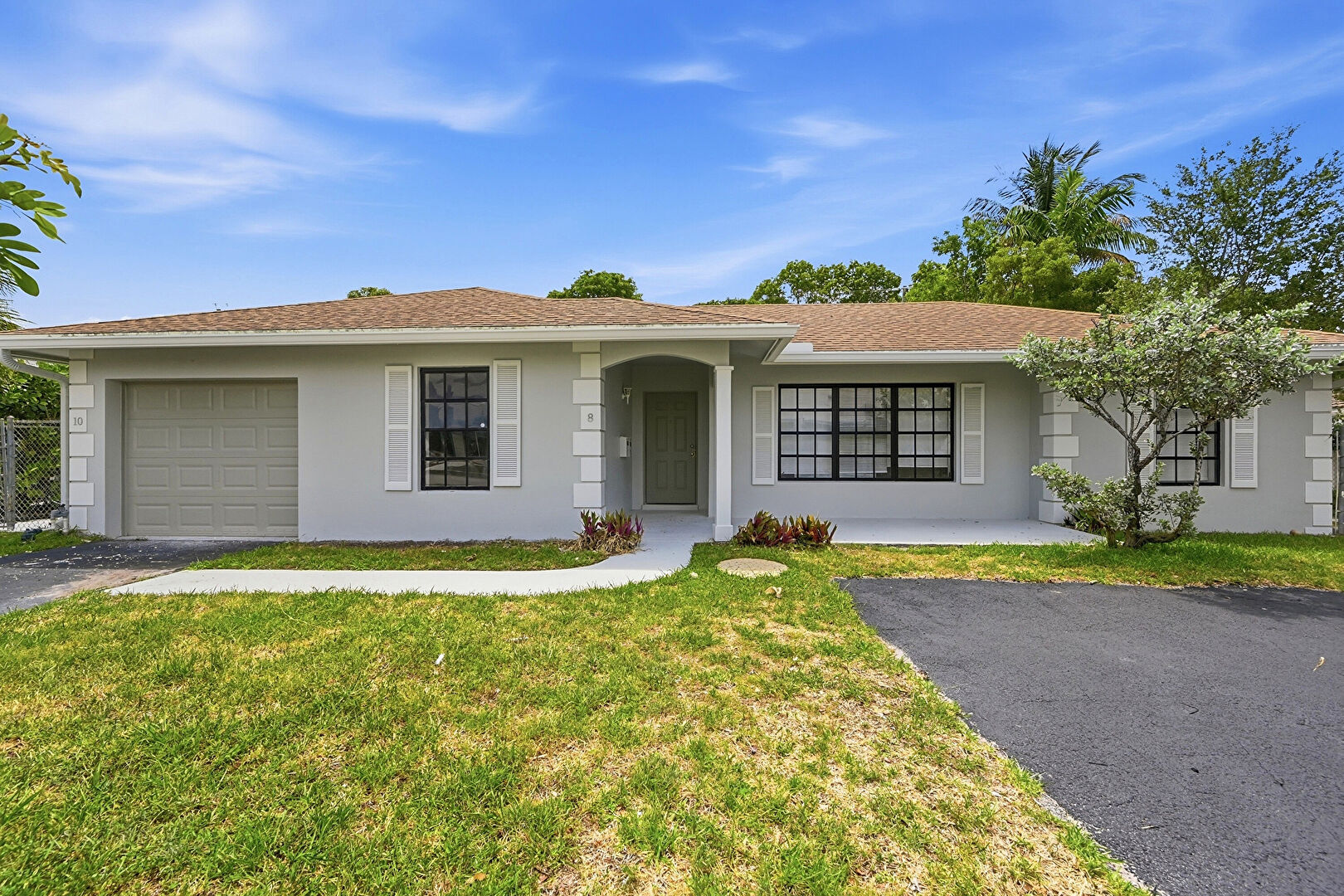 Front at 8 Northeast 9th Avenue, Deerfield Beach, FL 33441, listed by Ravi Mohanka