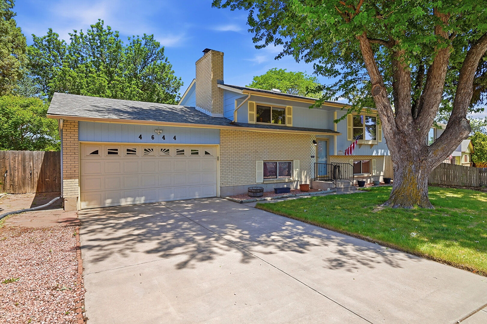 Front at 4644 Ridgeglen Road, Colorado Springs, CO 80918, listed by Taylor Haas