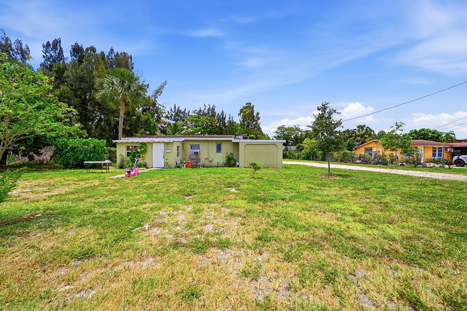 Front at 700 Southwest 8th Street, Pompano Beach, FL 33060, listed by Cynthia Heelan