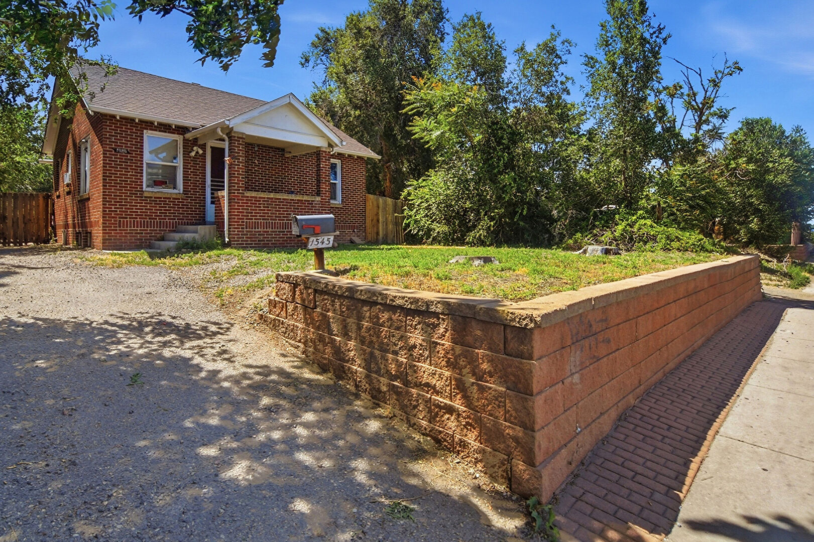 Front at 1545-1555 Sheridan Boulevard, Lakewood, CO 80214, listed by Julie Leins, MLS ID: 2817796