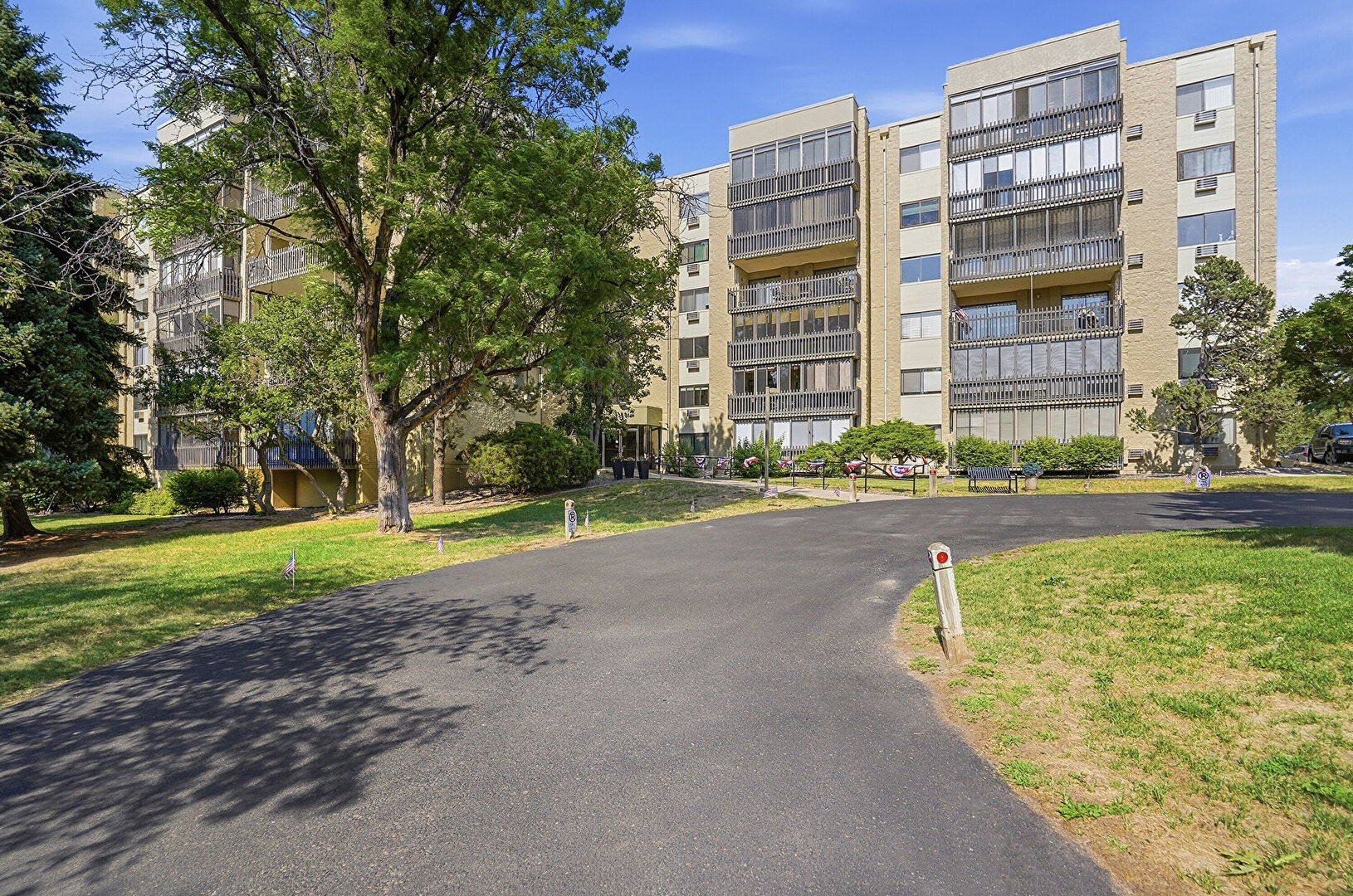 Front at 13691 East Marina Drive Unit 201, Aurora, CO 80014, listed by Barbara Kallweit