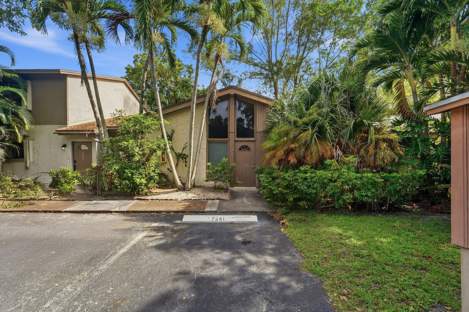 Front at 7241 West Sunrise Boulevard, Plantation, FL 33313, listed by Maryetta Stewart
