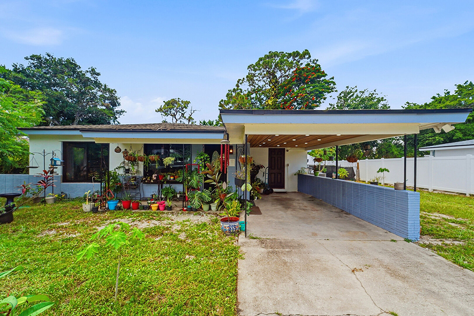 Front at 5104 Buchanan Road, Delray Beach, FL 33484, listed by Stephen Snow, MLS ID: B26041681