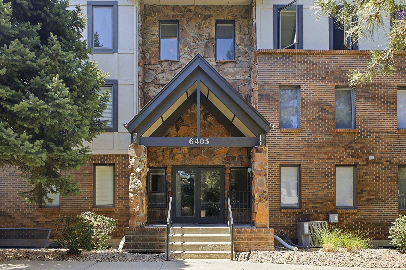 Entry at 6405 South Dayton Street #306, Englewood, CO 80111, listed by Rachel Rants