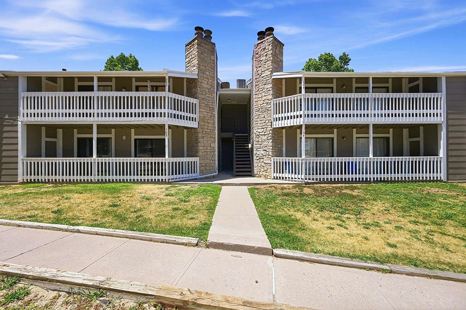 Front at 18034 East Ohio Avenue, Unit 103, Aurora, CO 80017, listed by Matthew Collins