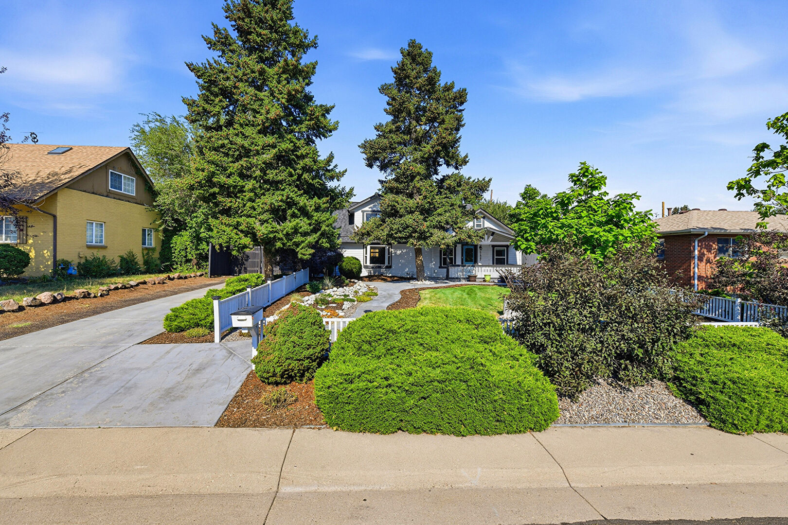 Front at 5427 Tejon Street, Denver, CO 80221, listed by Paul D. Andrews