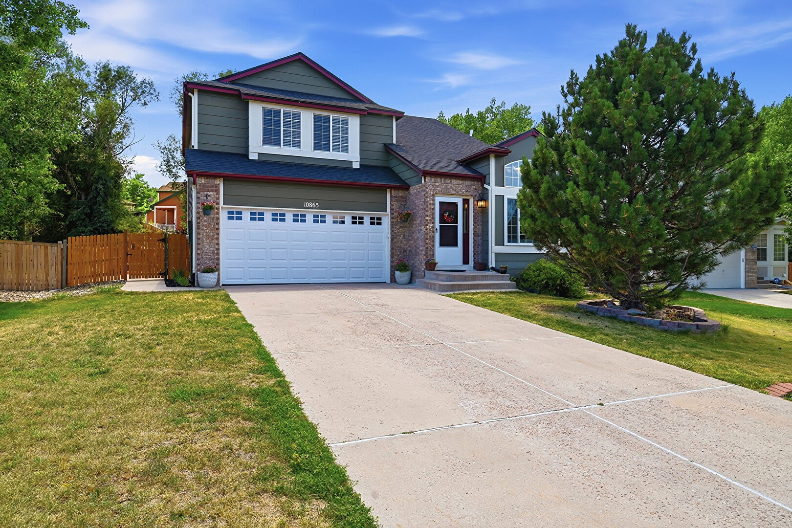 Front at 10865 Acadia Place, Parker, CO 80138, listed by Brittany Ryan