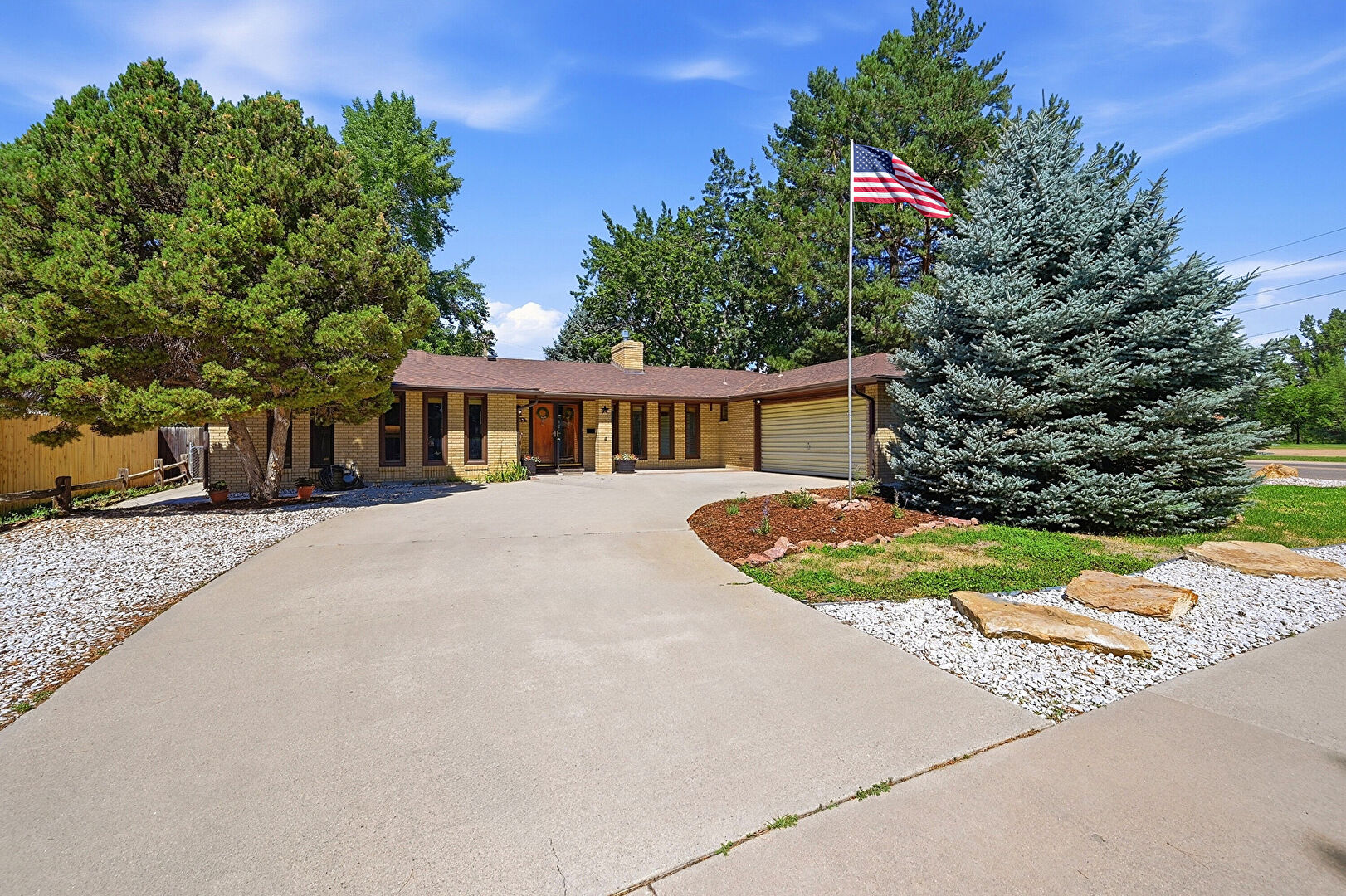 Front at 1843 Jewel Drive, Longmont, CO 80501, listed by Patricia Turner, MLS ID: 1064101
