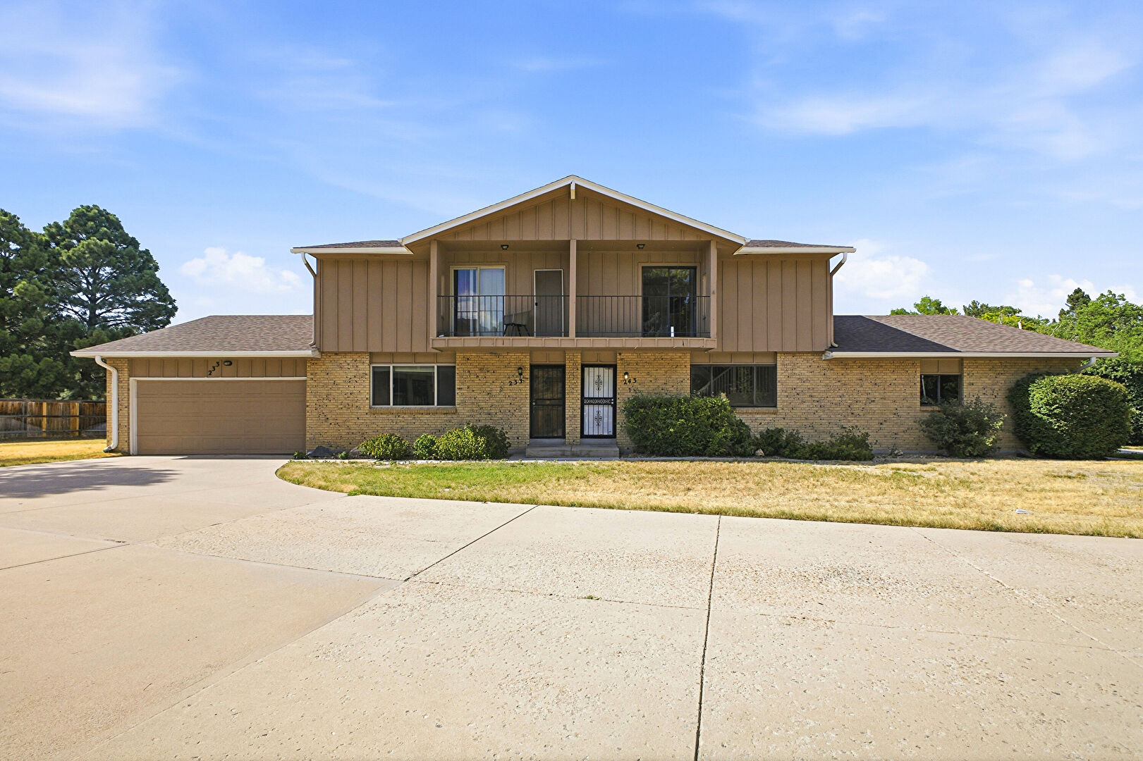 Front at 243 Vance Street, Lakewood, CO 80226, listed by Steven Schober