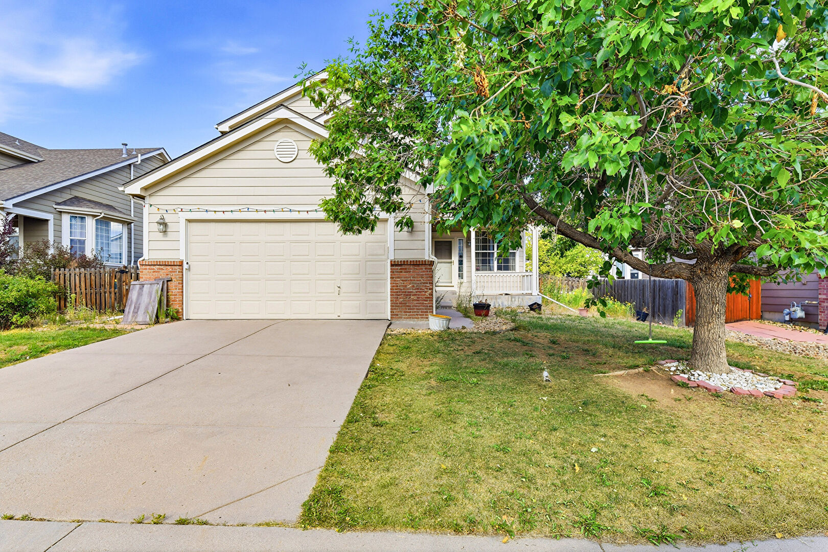 Front at 4976 South Malaya Court, Aurora, CO 80015, listed by Mekedswork Tekalgn