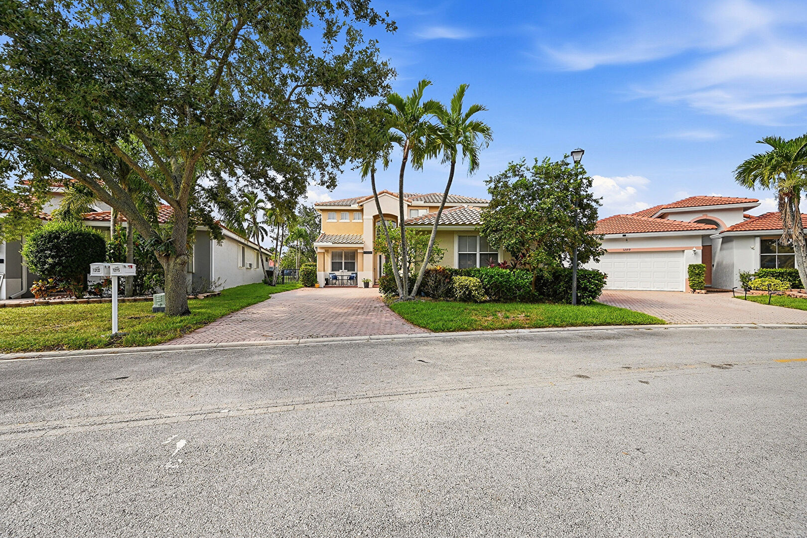 Front at 12115 NW 52nd Ct, Coral Springs, FL 33076, listed by Laura Sanders, MLS ID: B26051986