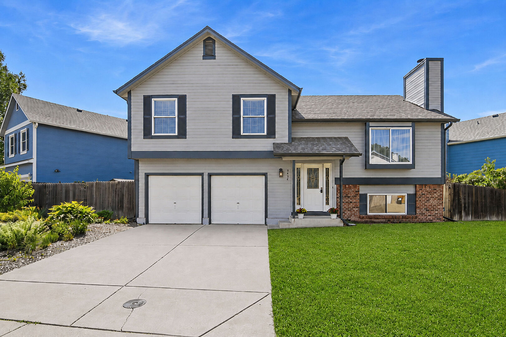 5438 S Union Court, Littleton, CO 80127, listed by Carla Peters, MLS ID: 9188227
