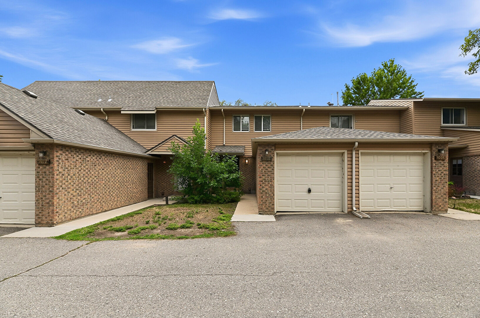 Front at 1910 Centaur Circle, Lafayette, CO 80026, listed by Debra Graves