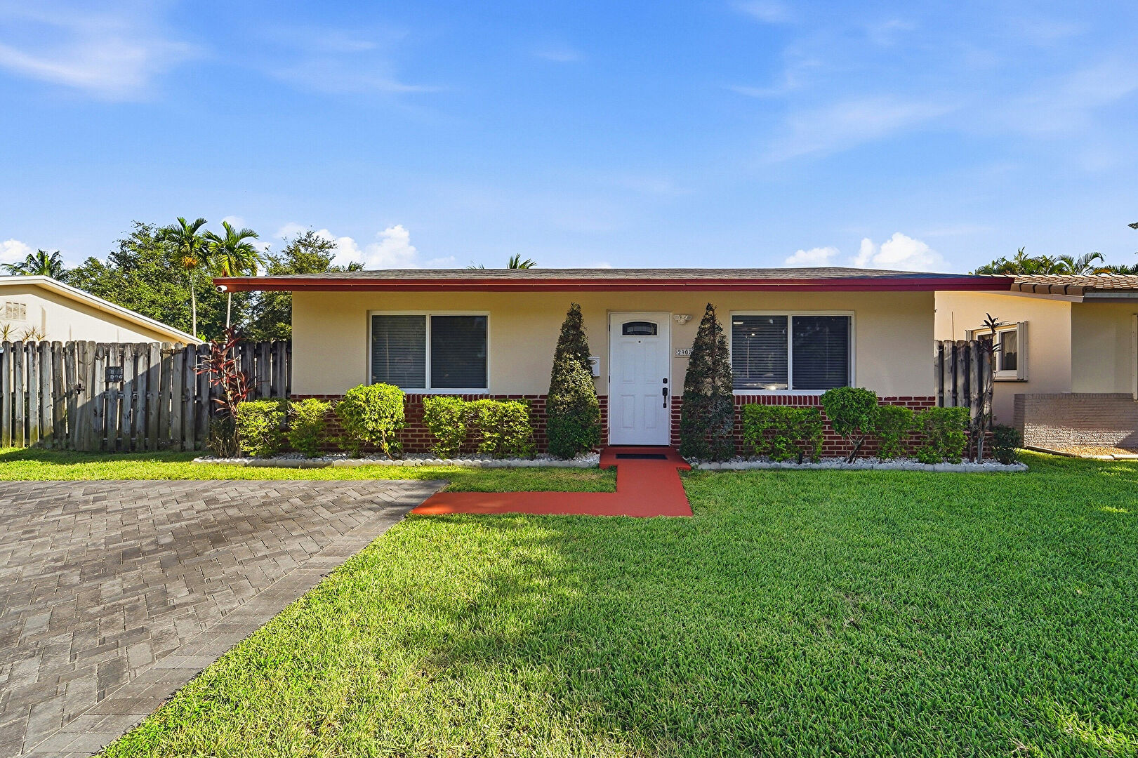 Front at 2908 Northwest 48th Street, Fort Lauderdale, FL 33309, listed by Elizabeth Londono