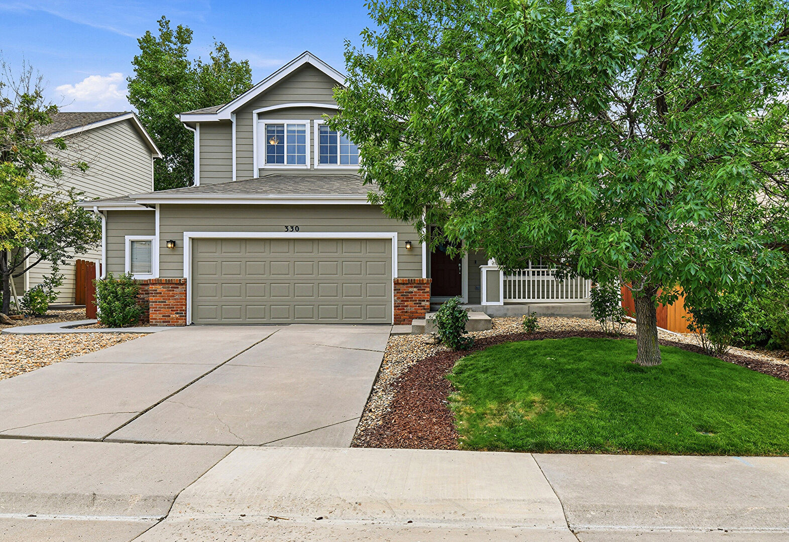 Front at 330 short drive, dacono, CO 80020, listed by Maryann Nabholz