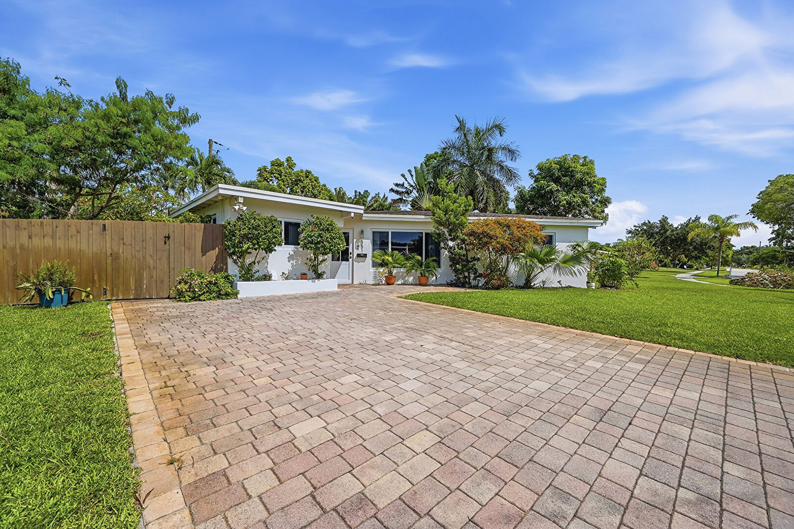 Front at 351 Southwest 13th Street, Pompano Beach, FL 33060, listed by Rachael Barach