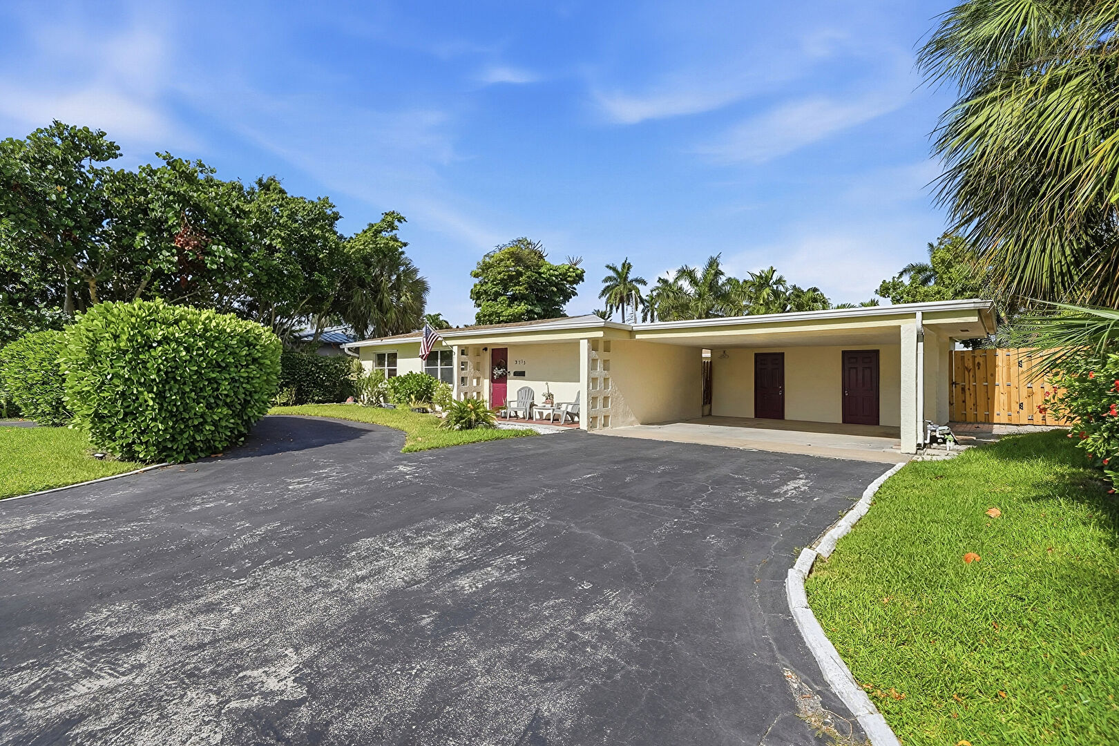 Front at 2713 Northeast 33rd Avenue, Fort Lauderdale, FL 33308, listed by Christina Picanza