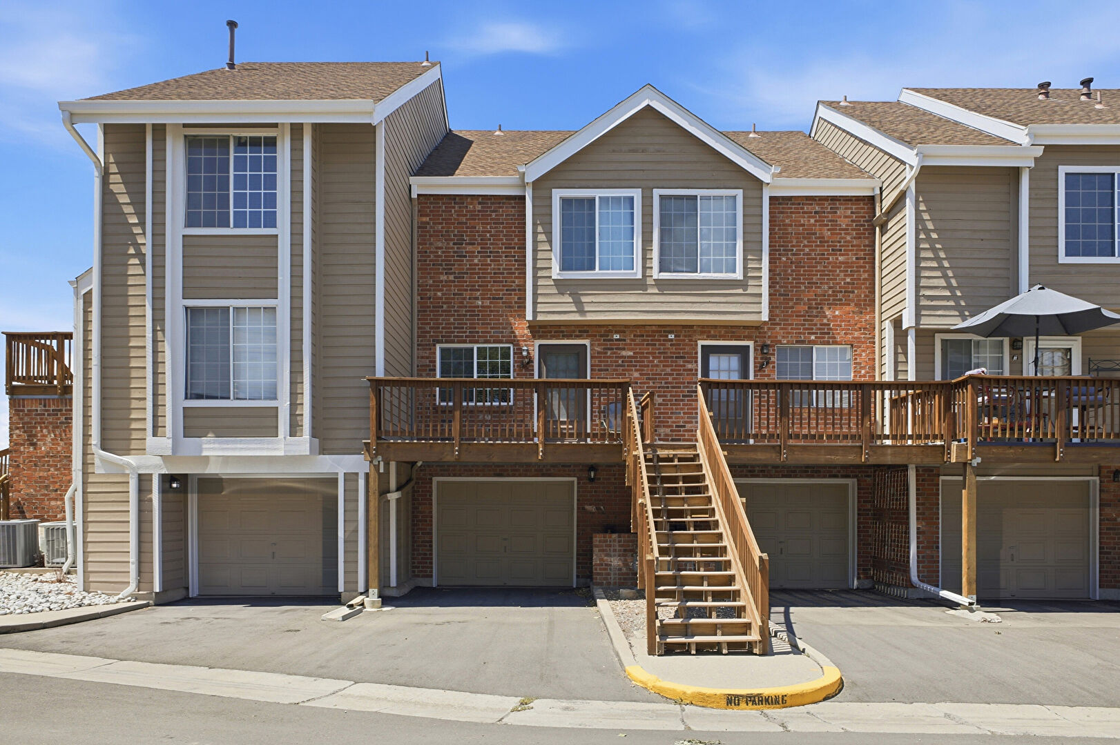 2295 South Pitkin Way, Unit K, Aurora, CO 80013, listed by Tonie Benetti, MLS ID: 7218131