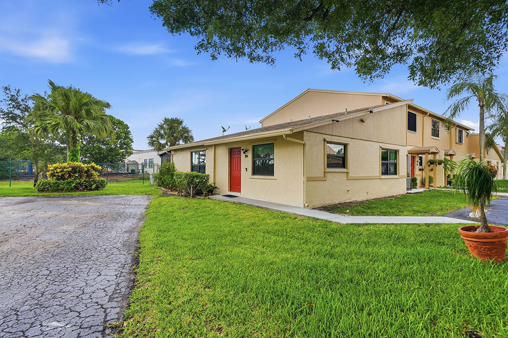 Front at 3370 Beau Rivage Drive #1G, Pompano Beach, FL 33064, listed by Robert Russotto