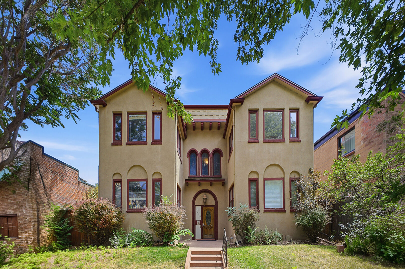 Front at 1640 N Downing St, 103, Denver, CO 80218, listed by Ryan Tarket