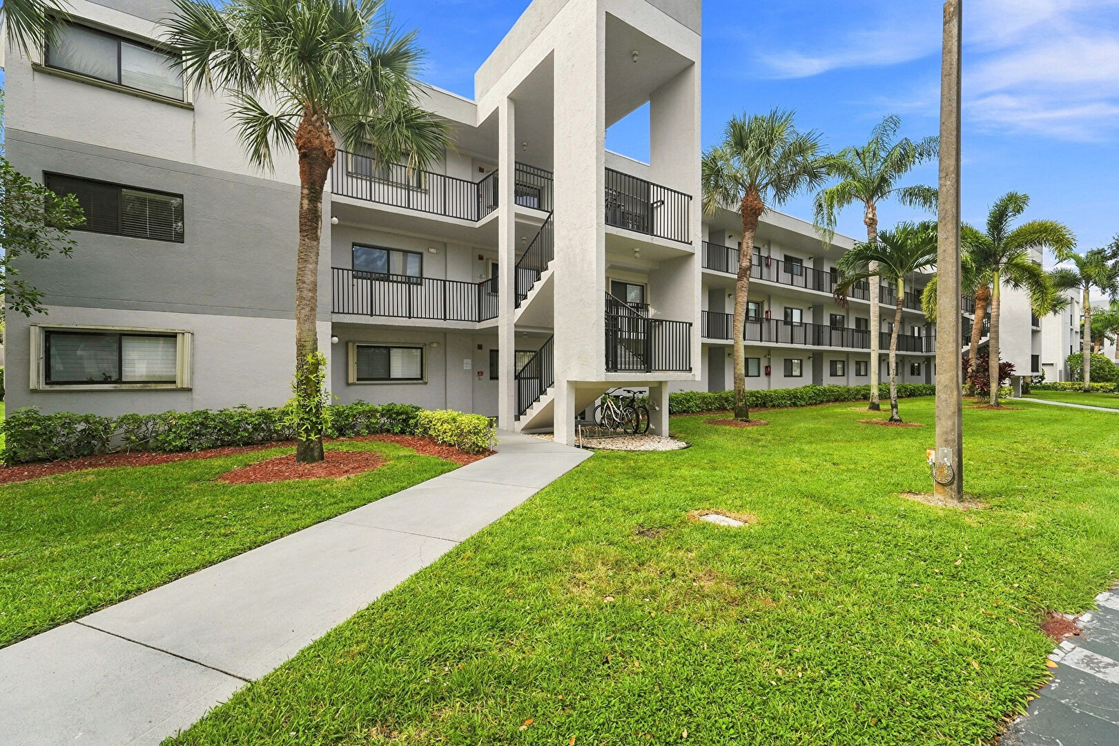 Out Buildings at 15355 Lakes of Delray Boulevard, 314, Delray Beach, FL 33484, listed by Evan Helfman