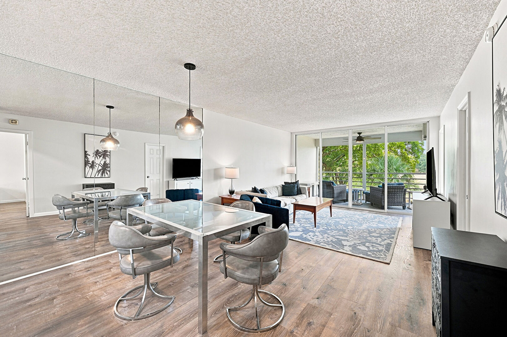 Dining Area at 9440 Poinciana Place, Unit 314, Davie, FL 33324, listed by Michael Topow