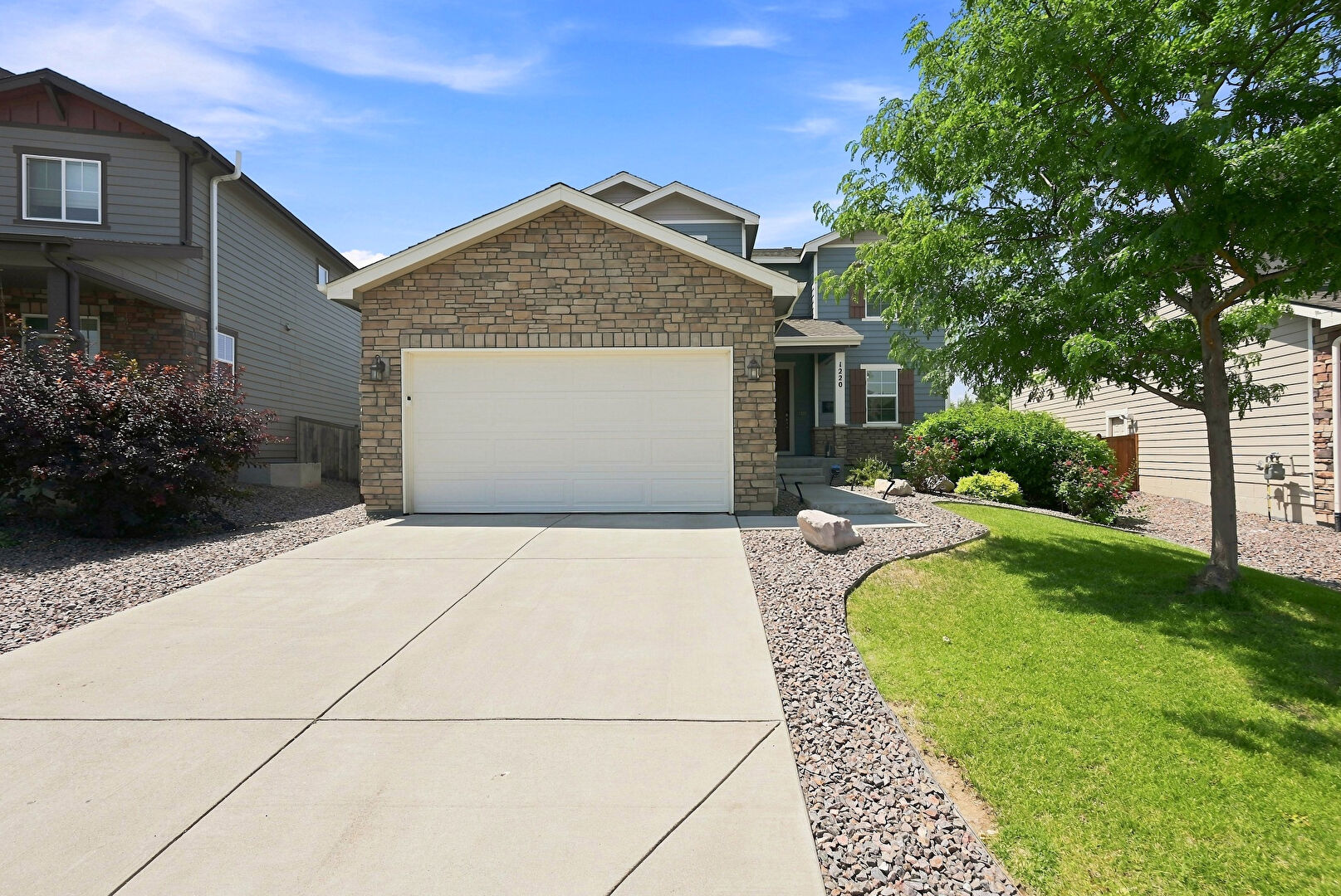 Front at 1220 McMurdo Circle, Castle Rock, CO 80108, listed by Oscar Diaz