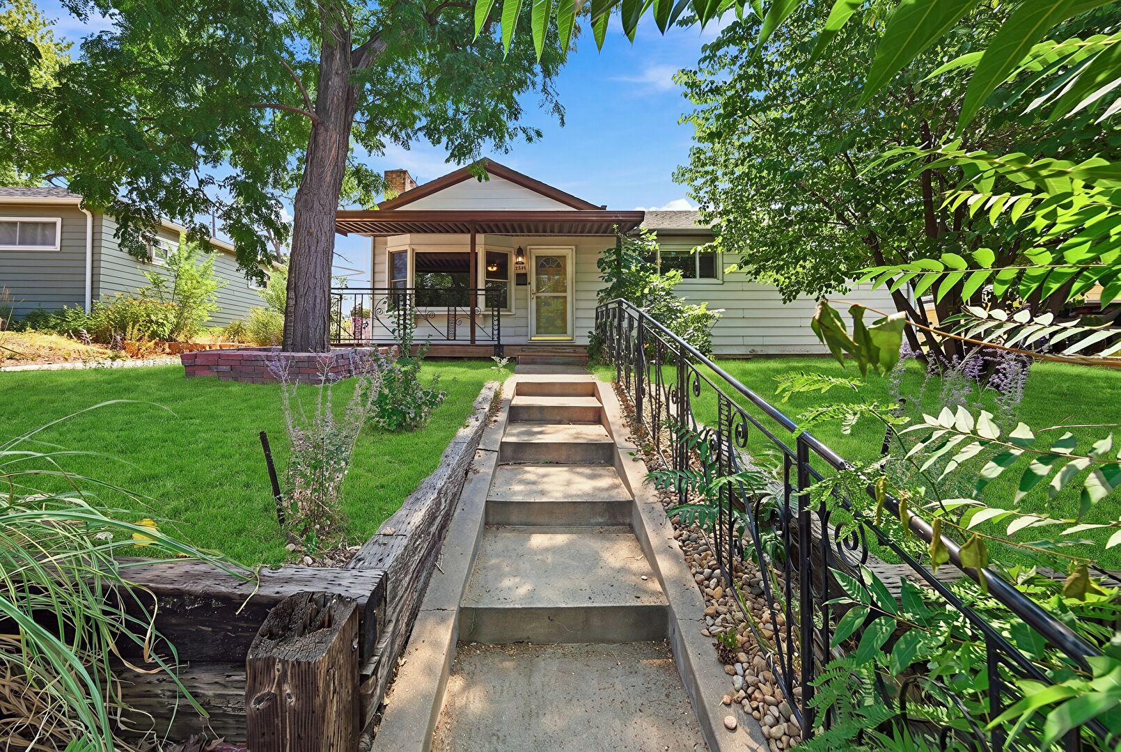 Front at 5291 South Sherman Street, Littleton, CO 80121, listed by Julie Leins