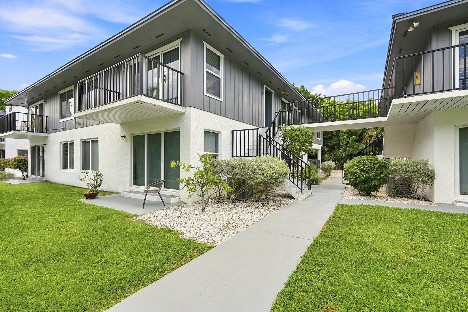 Front at 1180 Carlton Court, Unit F, Fort Pierce, FL 34949, listed by Richele Sirak, MLS ID: B26064611