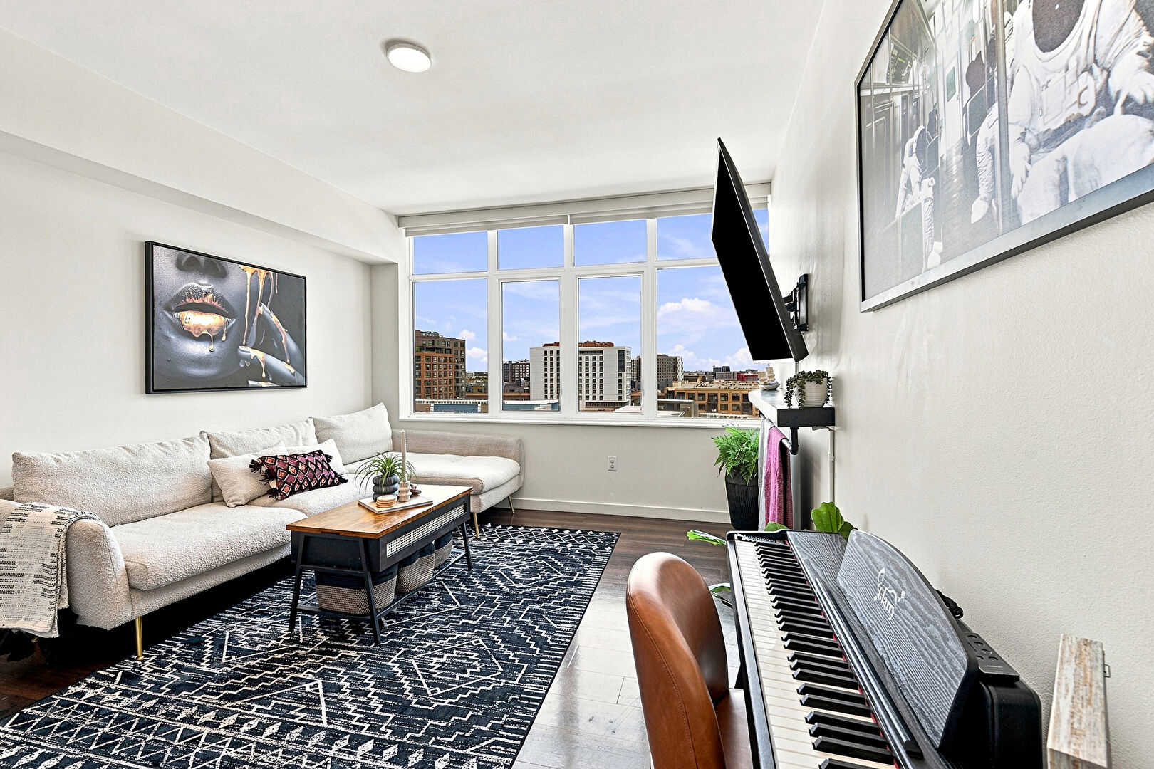 Living Room at 1980 18th Street, Denver, CO 80202, listed by Meredith  Kaiser