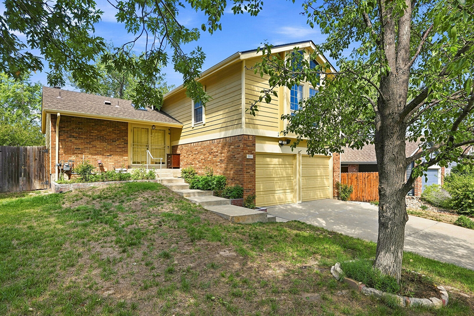 Front at 2811 South Ursula Court, Aurora, CO 80014, listed by Rick Lupinetti