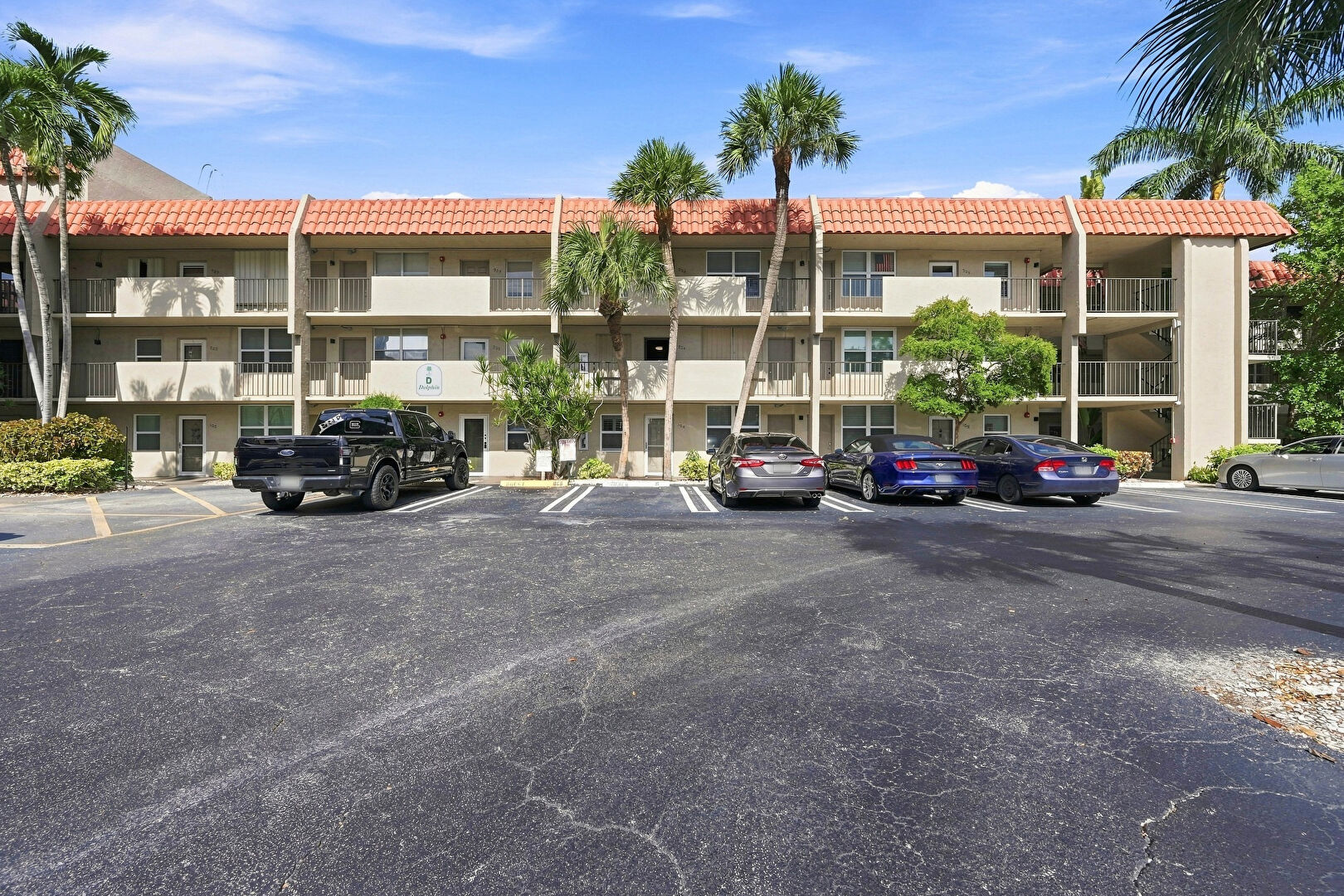 Out Buildings at 777 South Federal Highway, D204, Pompano Beach, FL 33062, listed by Darren Impemba