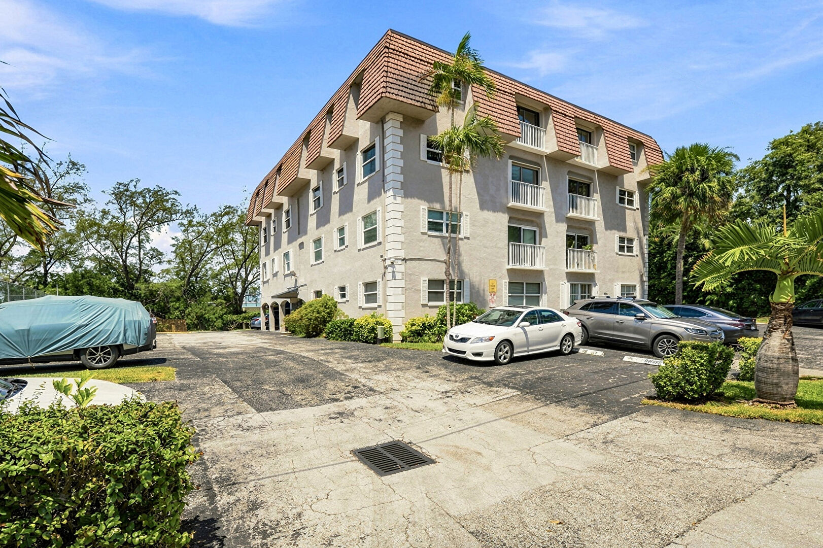 Property Exterior at 5951 NE 14th Lane, 204N, Fort Lauderdale, FL 33334, listed by Claudia Prine  PA, MLS ID: B26065252