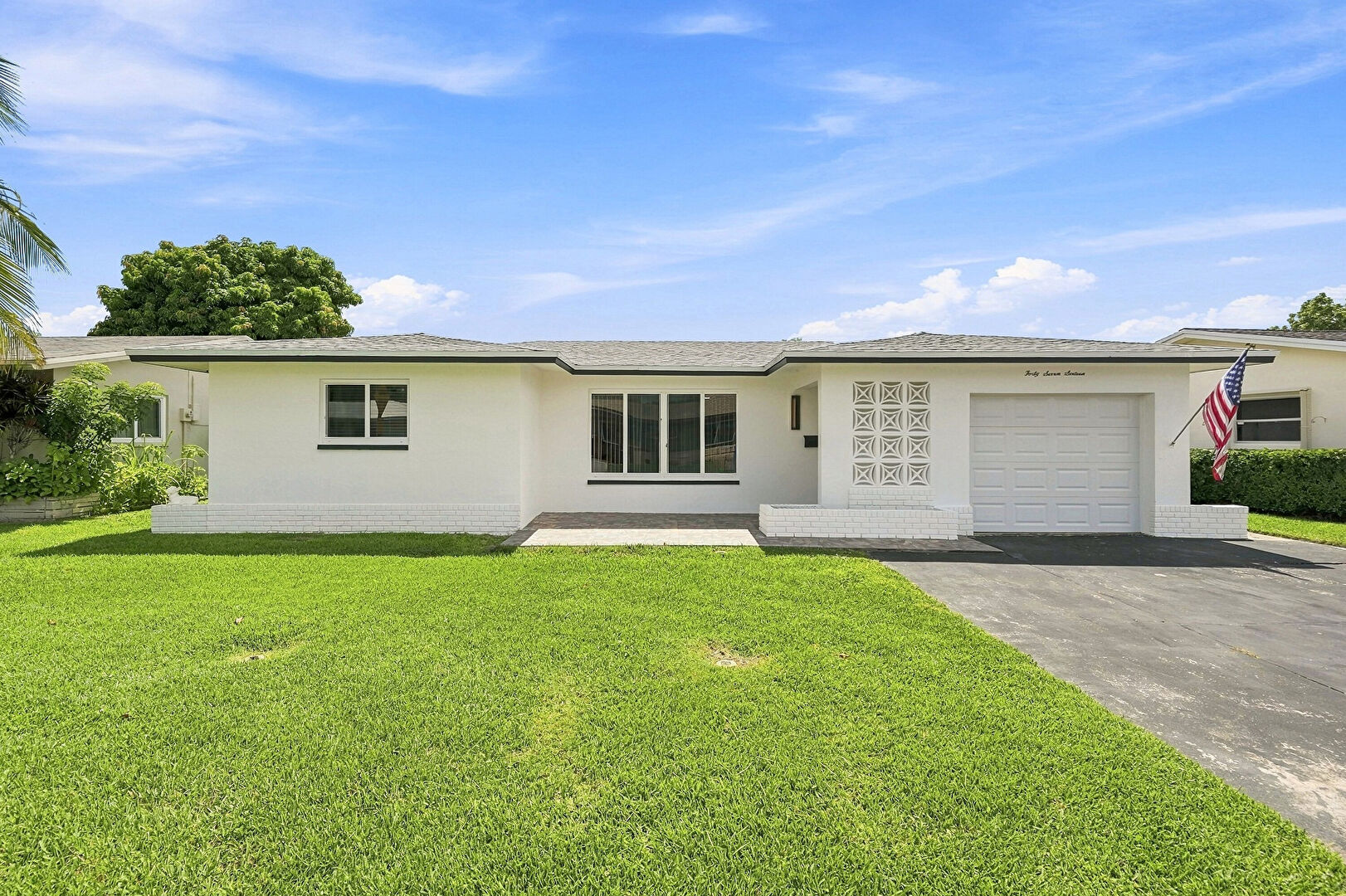 Front at 4716 Northwest 48th Avenue, Tamarac, FL 33319, listed by Olga Conway, MLS ID: A12081727