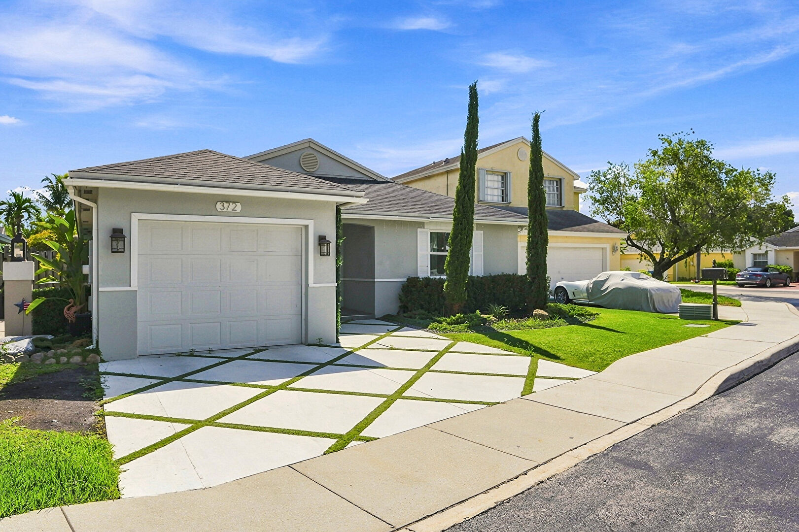 Front at 372 West Riverbend Drive, Sunrise, FL 33326, listed by Diana Vasconez