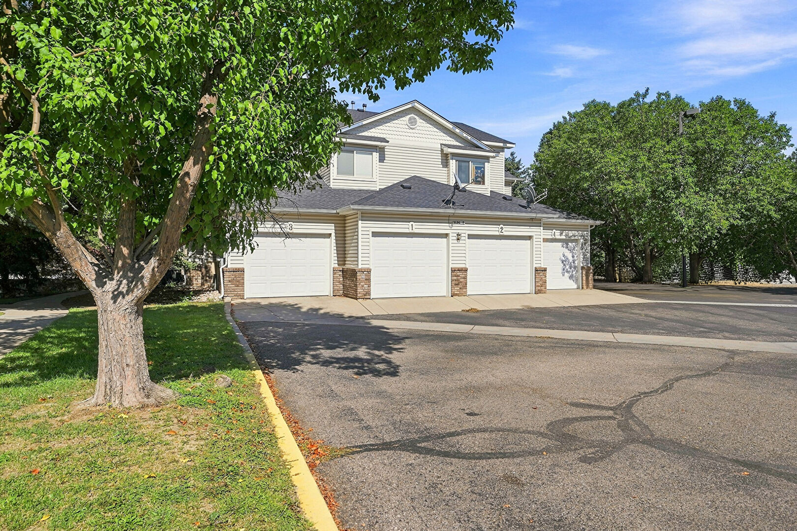 Front at 950 52nd Avenue Court, unit T4, Greeley, CO 80634, listed by Chad Swenson