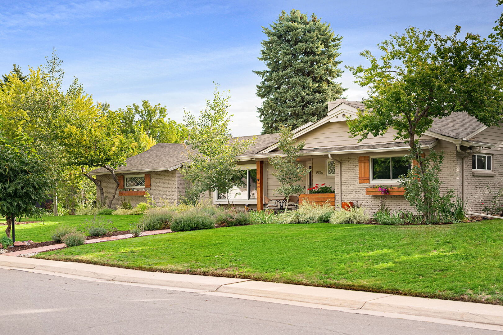3804 South Elm Street, Denver, CO 80237, listed by Geoff Hauer, MLS ID: 5434490