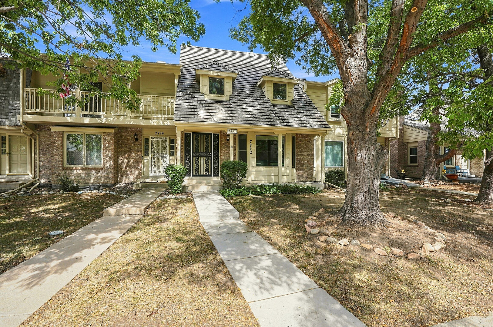 Front at 7712 South Cove Circle, Centennial, CO 80122, listed by Joel Uhler