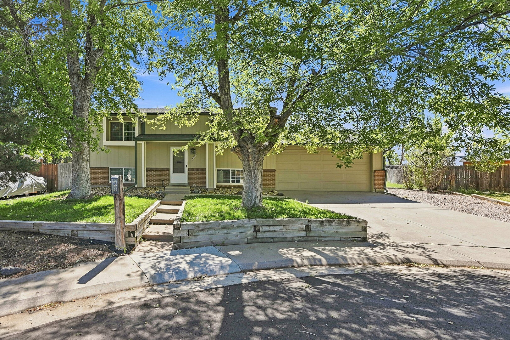 Front at 4836 South Nucla Way, Aurora, CO 80015, listed by Spencer Hill