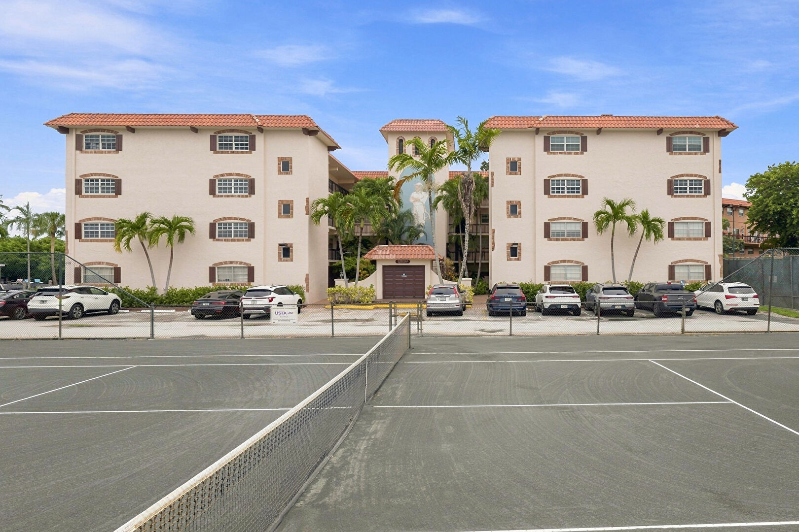 Out Buildings at 610 Tennis Club Drive, 305, Fort Lauderdale, FL 33311, listed by Peter Hemingway