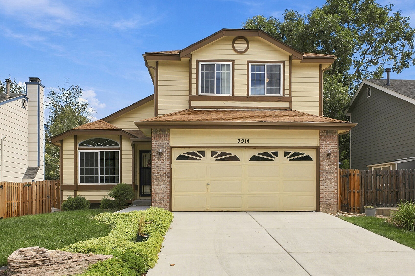 Front at 5514 South Zang Street, Littleton, CO 80127, listed by Ella Romig