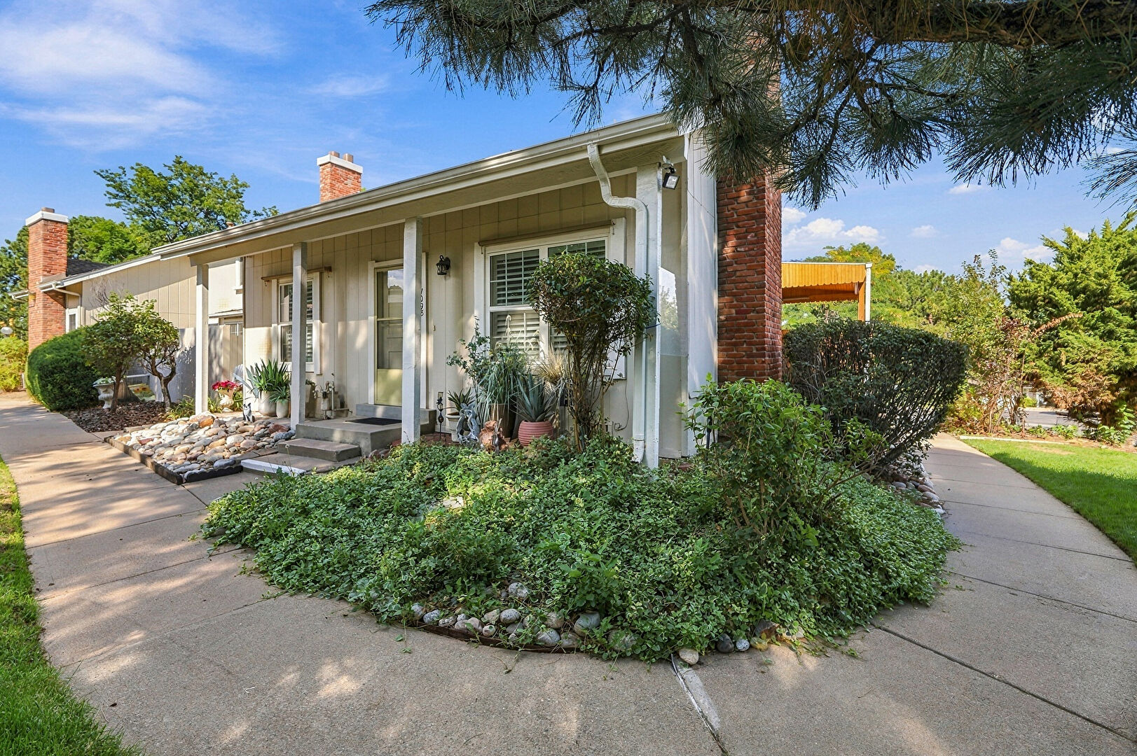 7098 South Knolls Way, Centennial, CO 80122, listed by Conrad Steller | Employing Broker