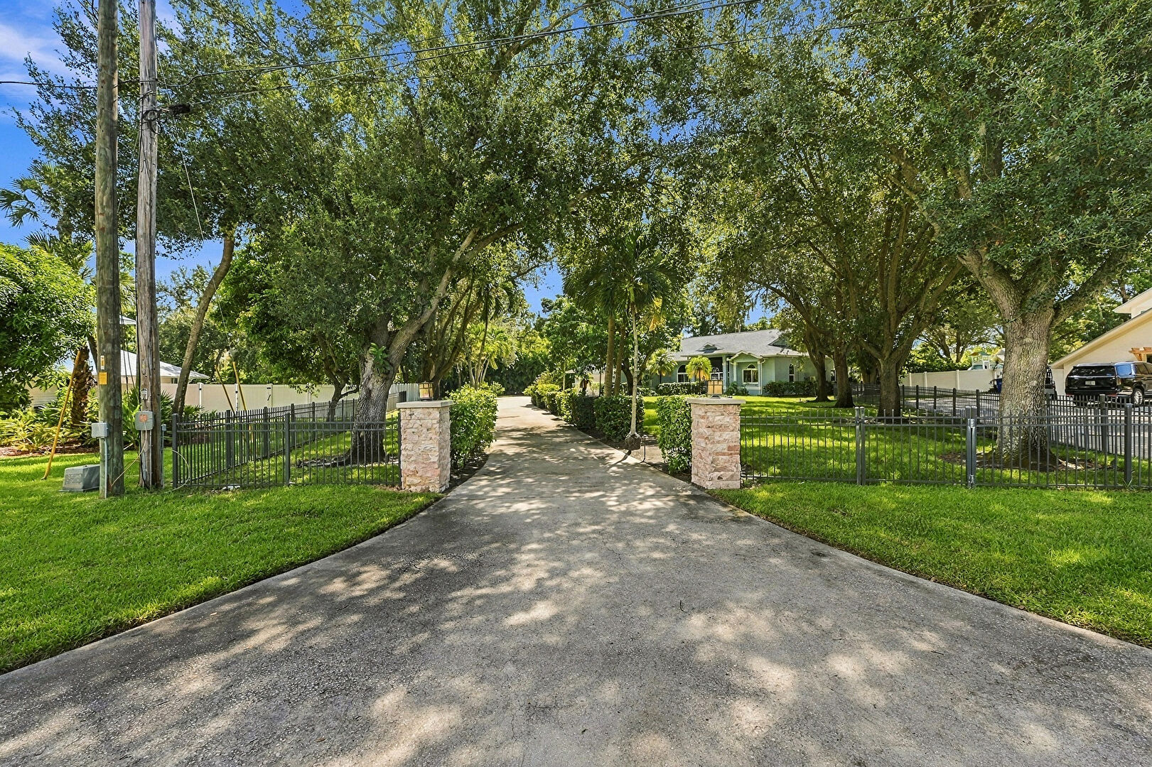 Entry at 3778 Hidden Acres Circle S., North Fort Myers, FL 33903, listed by Lori Jackson