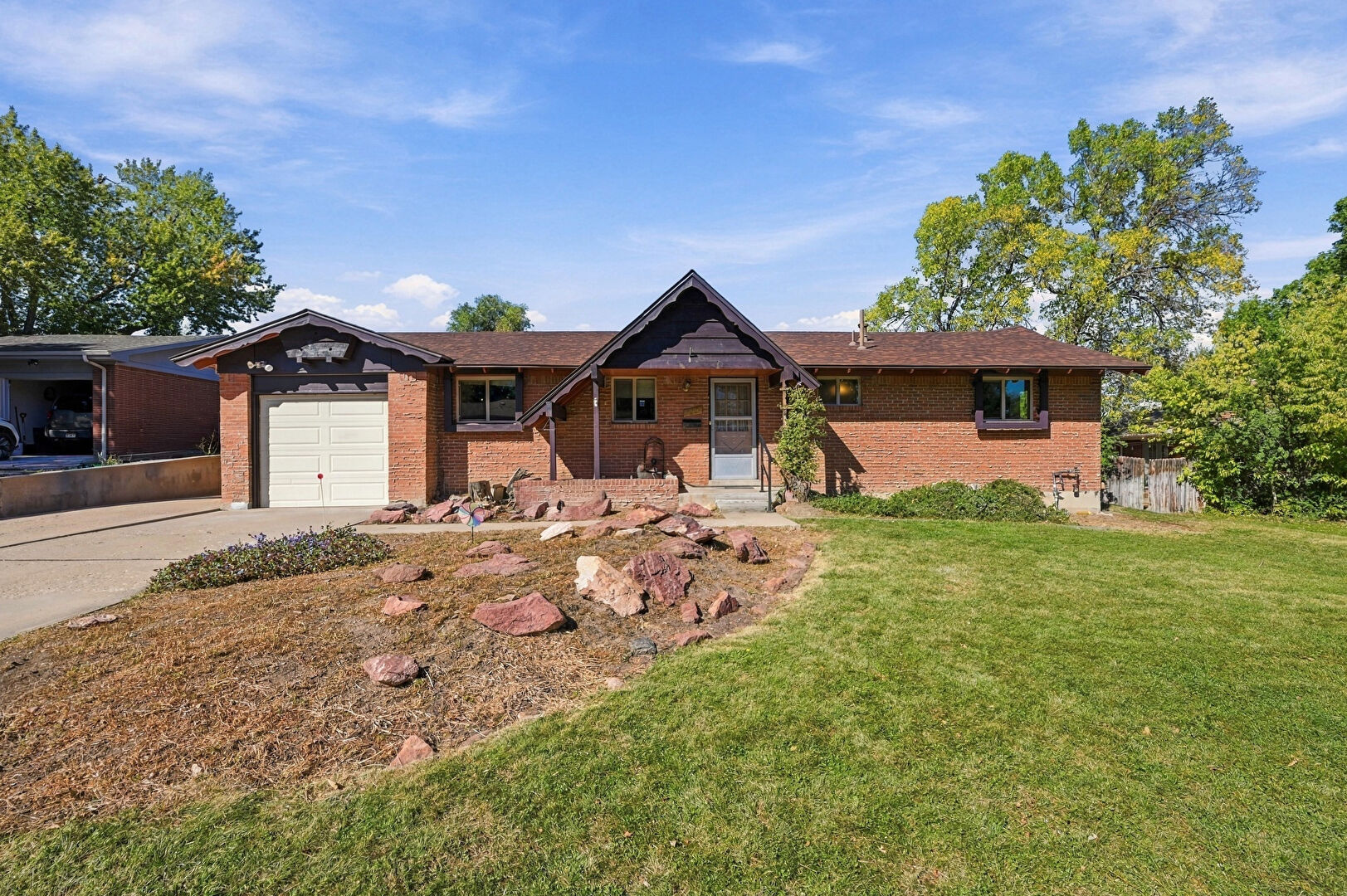 Front at 7209 South Lincoln Way, Centennial, CO 80122, listed by Kyle Macdonald | Broker Associate
